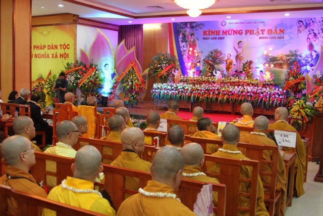 Giáo hội Phật giáo Việt Nam long trọng tổ chức Đại lễ Phật đản Phật lịch 2557 - ảnh 2